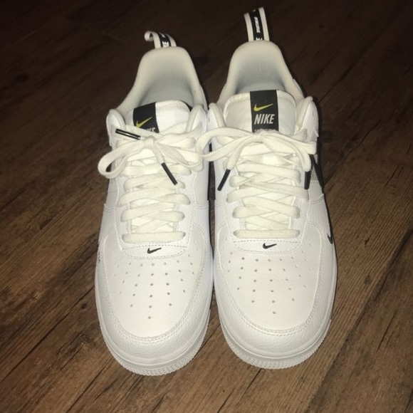 Nike Airforce size 9.5 - Picture 2 of 5